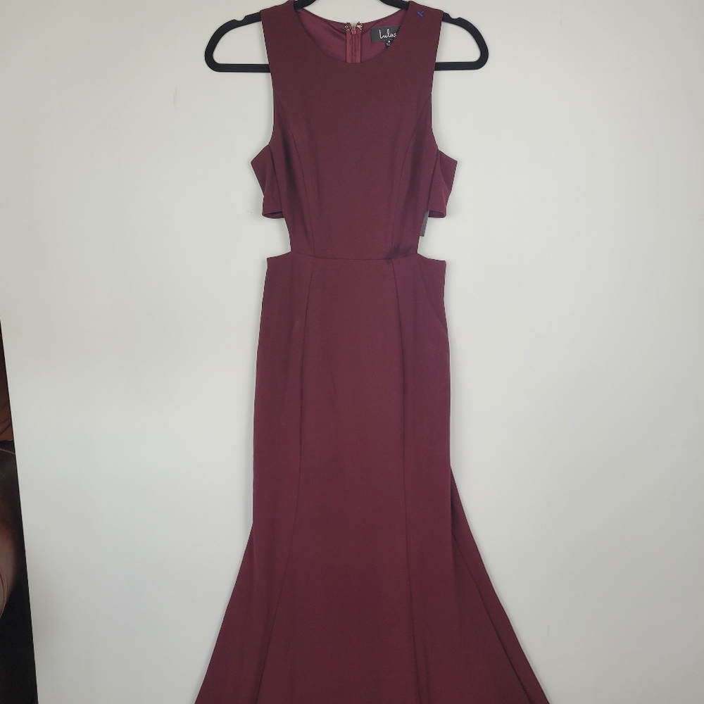 NWT LULUS Maxi Dress Size S Burgandy  Sleeveless Cut Out Holiday Party Formal